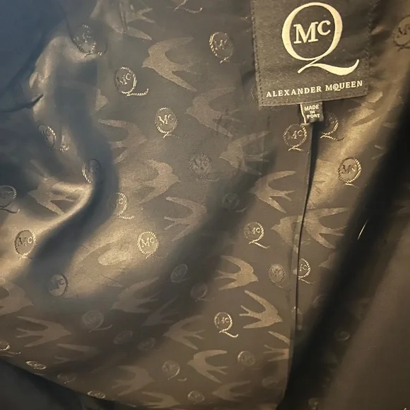 Alexander McQueen Black Tuxedo with White Accents - Picture 7 of 9